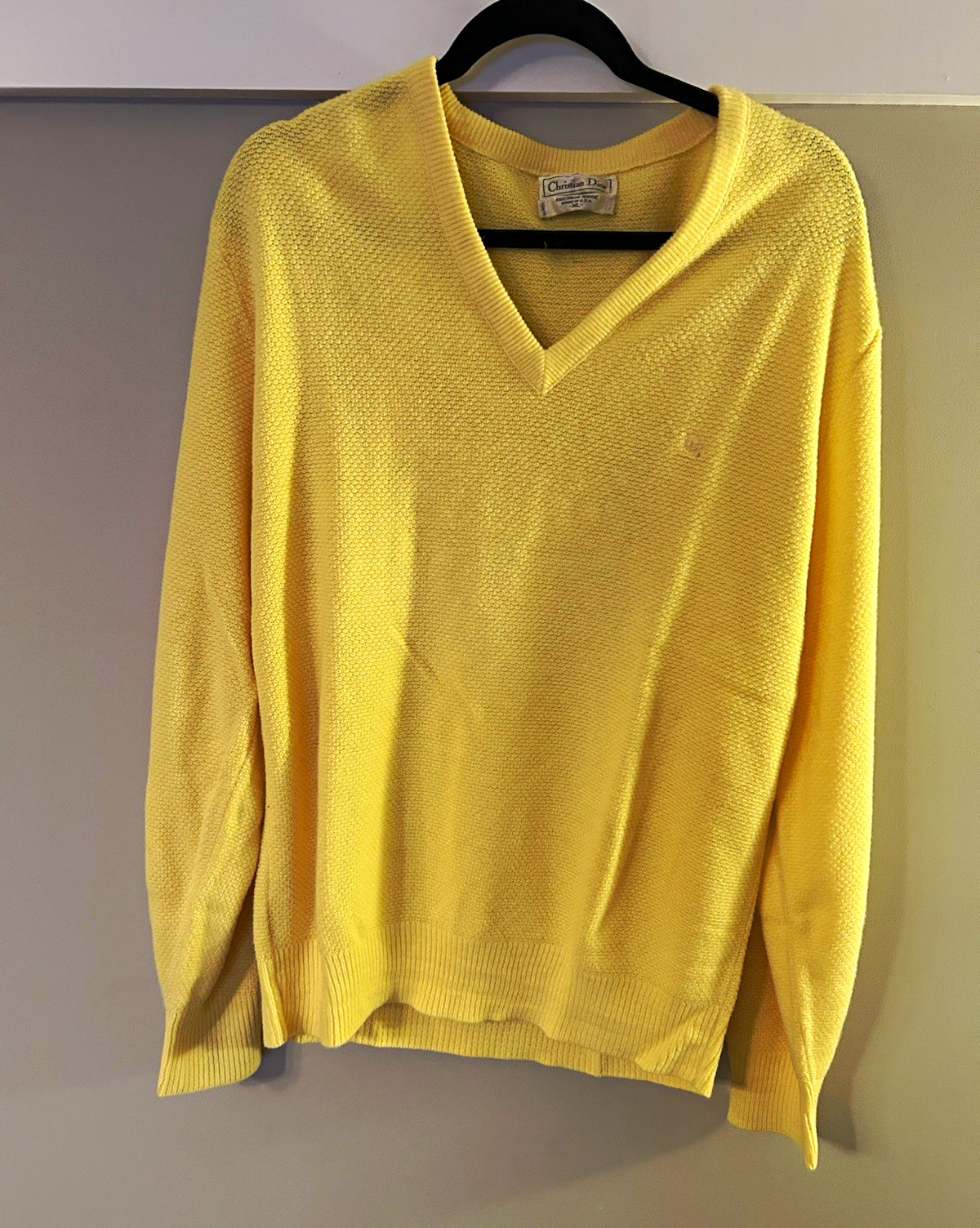 Vintage Christian Dior Yellow Knit V-Neck Long Sleeve Pullover Sweater Men’s XL