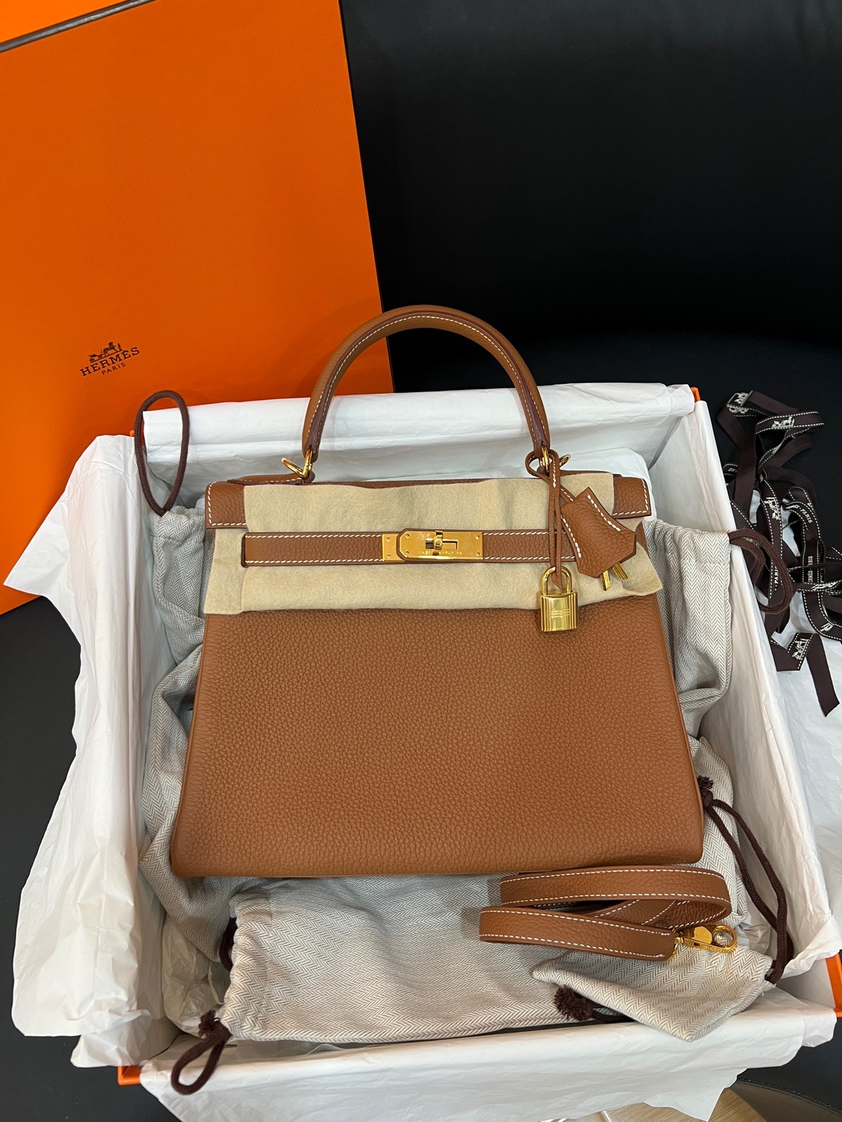AUTH Hermes Kelly 28 Gold Brown Togo Leather Gold Hardware Tote Handbag