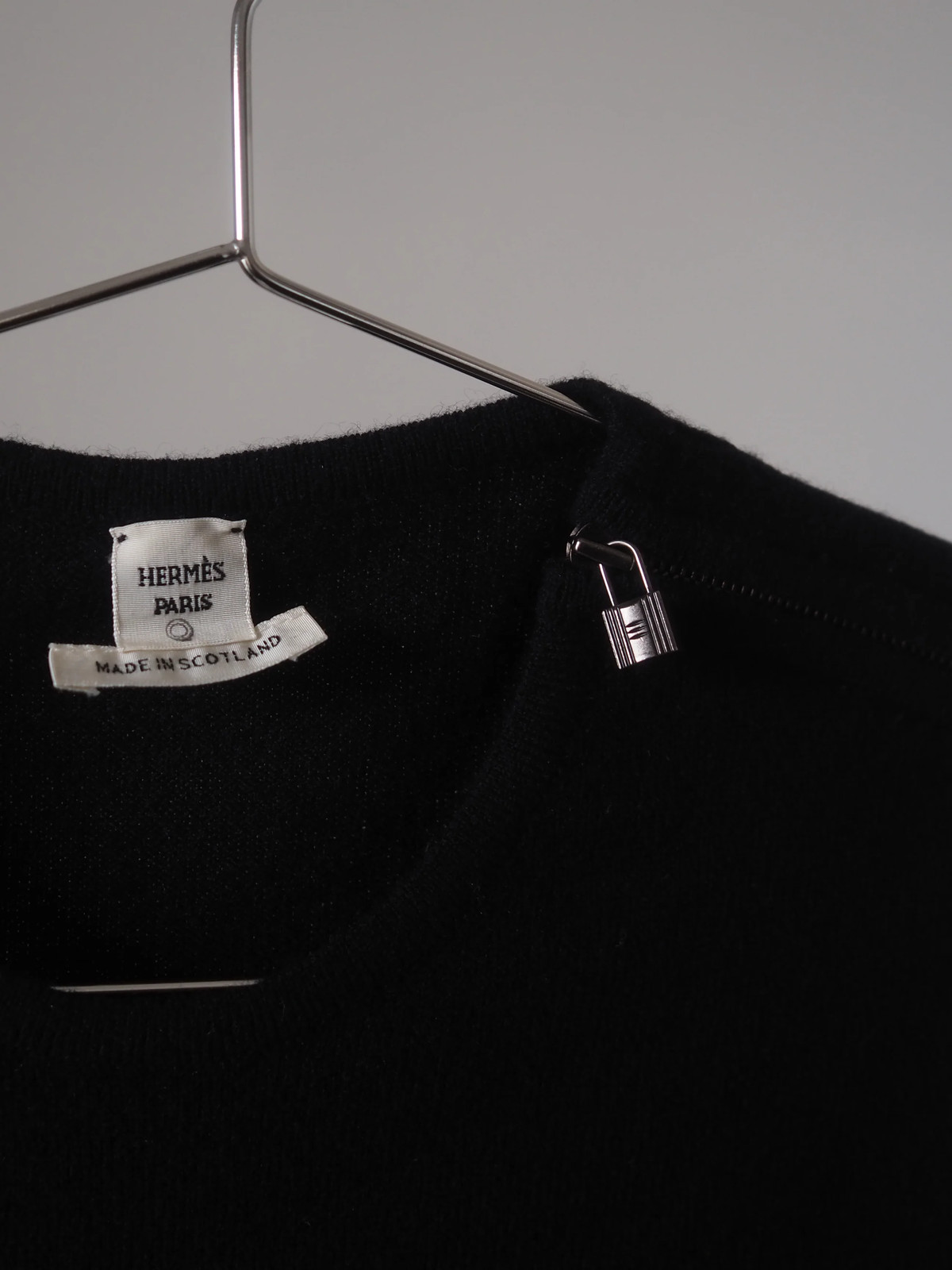 HERMES Kelly Padlock Cashmere Sleeveless Knit Vintage Black Size XS