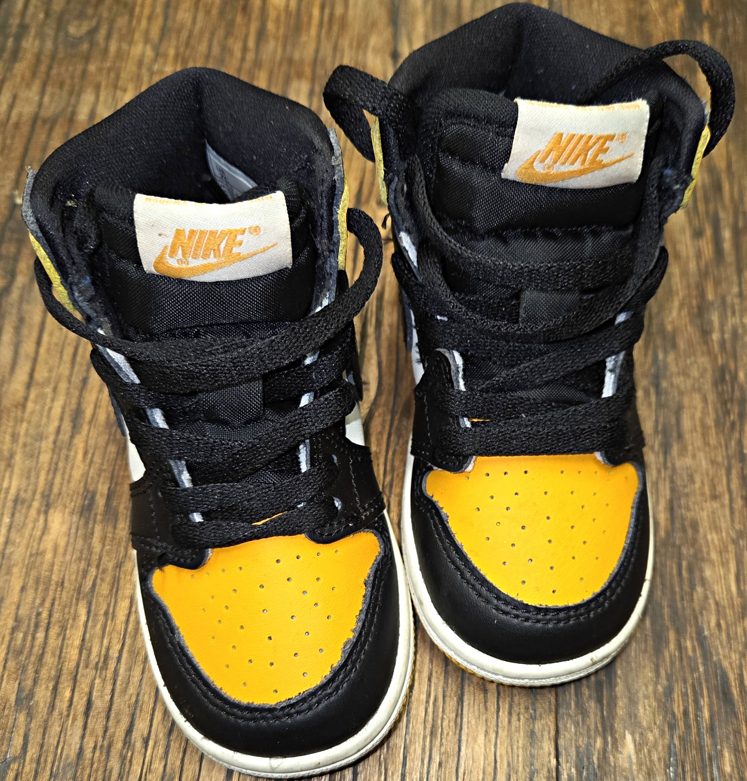 Kids 7C Nike Air Jordan 1 High Top Sneakers Yellow & Black
