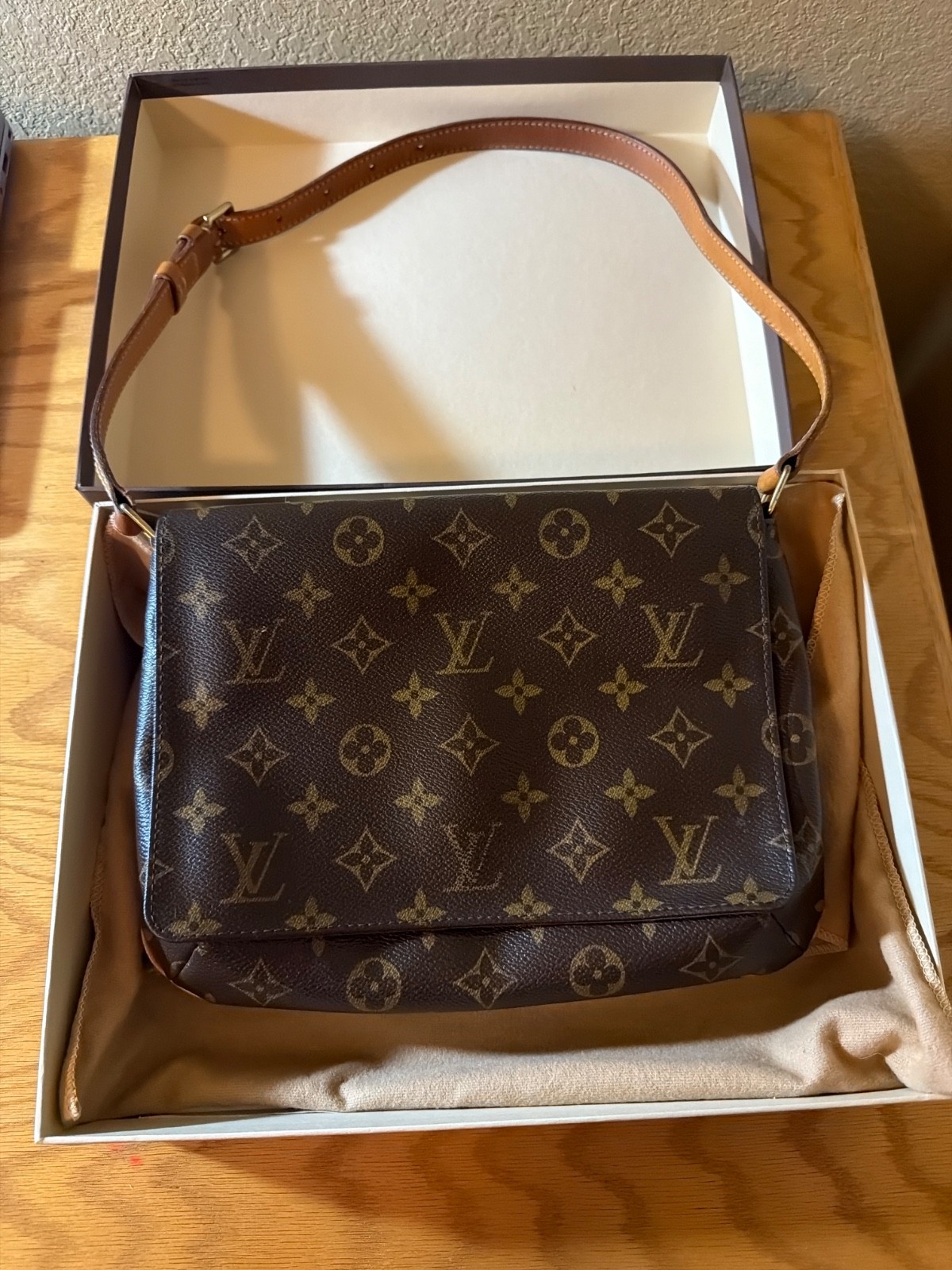 Louis Vuitton Musette Tango Monogram Shoulder Bag Vintage LV Excellent Condition