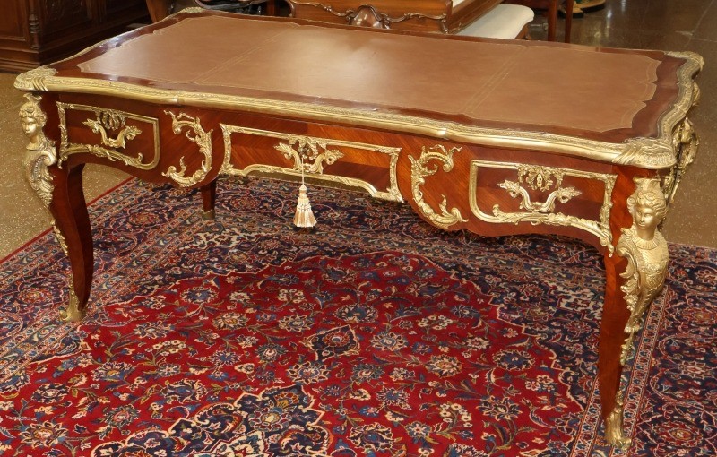 Bronze Mounted Louis XV French Style Kingwood Writing Desk Bureau Plat