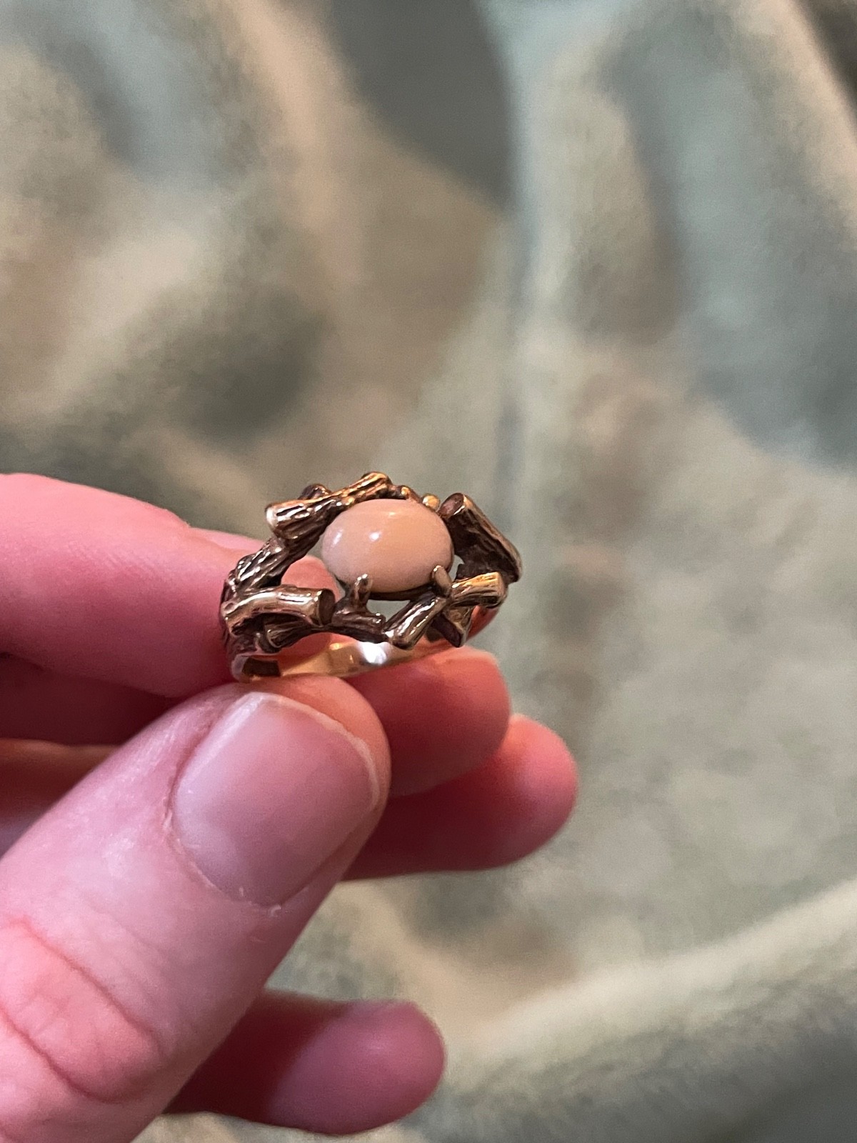 Vintage 1947 Angel Skin Coral 10k Gold Ring size 5.5