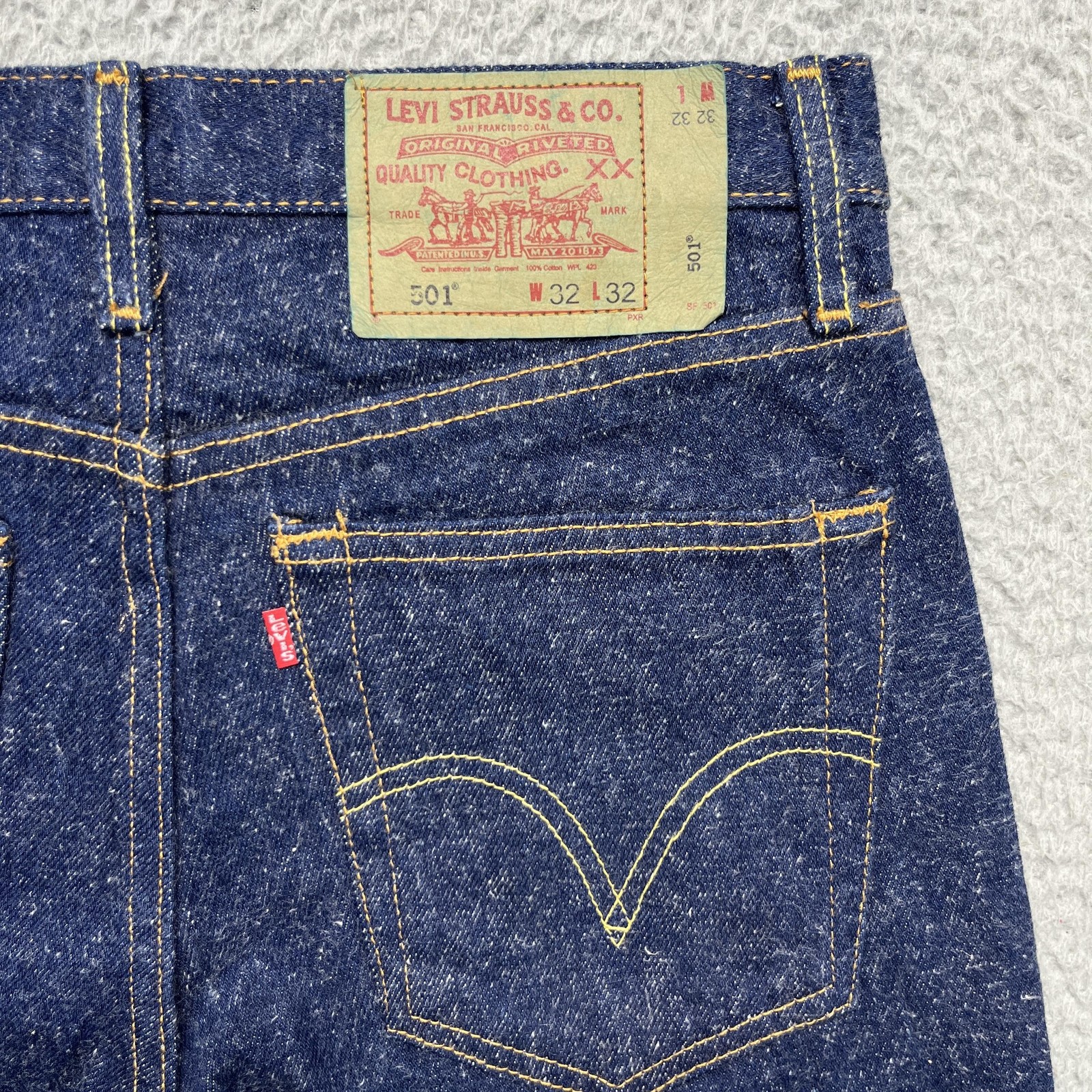 Vintage Levis 501 Jeans Mens 32x32 Blue Raw Neppy Denim Straight Button Fly USA