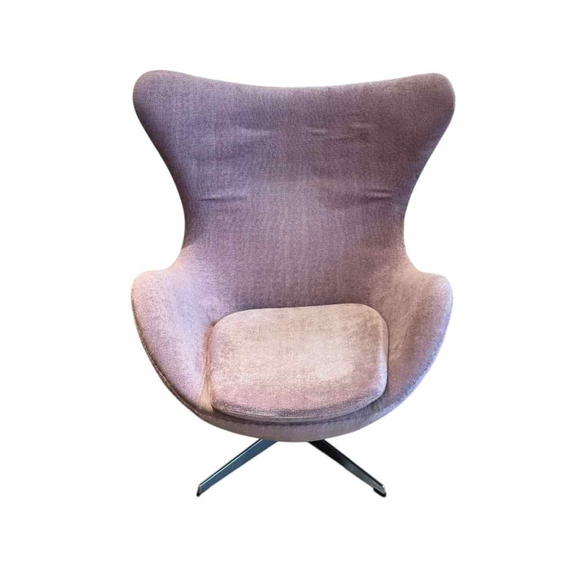 Vintage Lavender Upholstered Swivel Egg Chair by Arne Jacobsen for Fritz Hansen