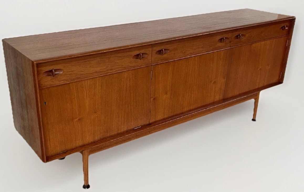1960’s VTG MID-CENTURY MODERN TEAK SIDEBOARD CREDENZA BUFFET BY DALESCRAFT 78”
