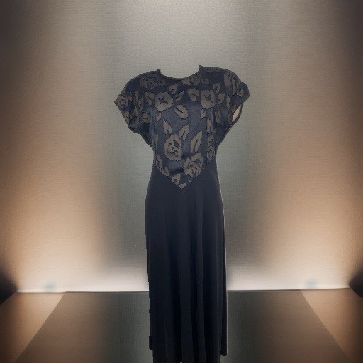 Vintage 1990’s Black / Nude Floral Evening Gown Formal Burnout  Dress Women’s 8