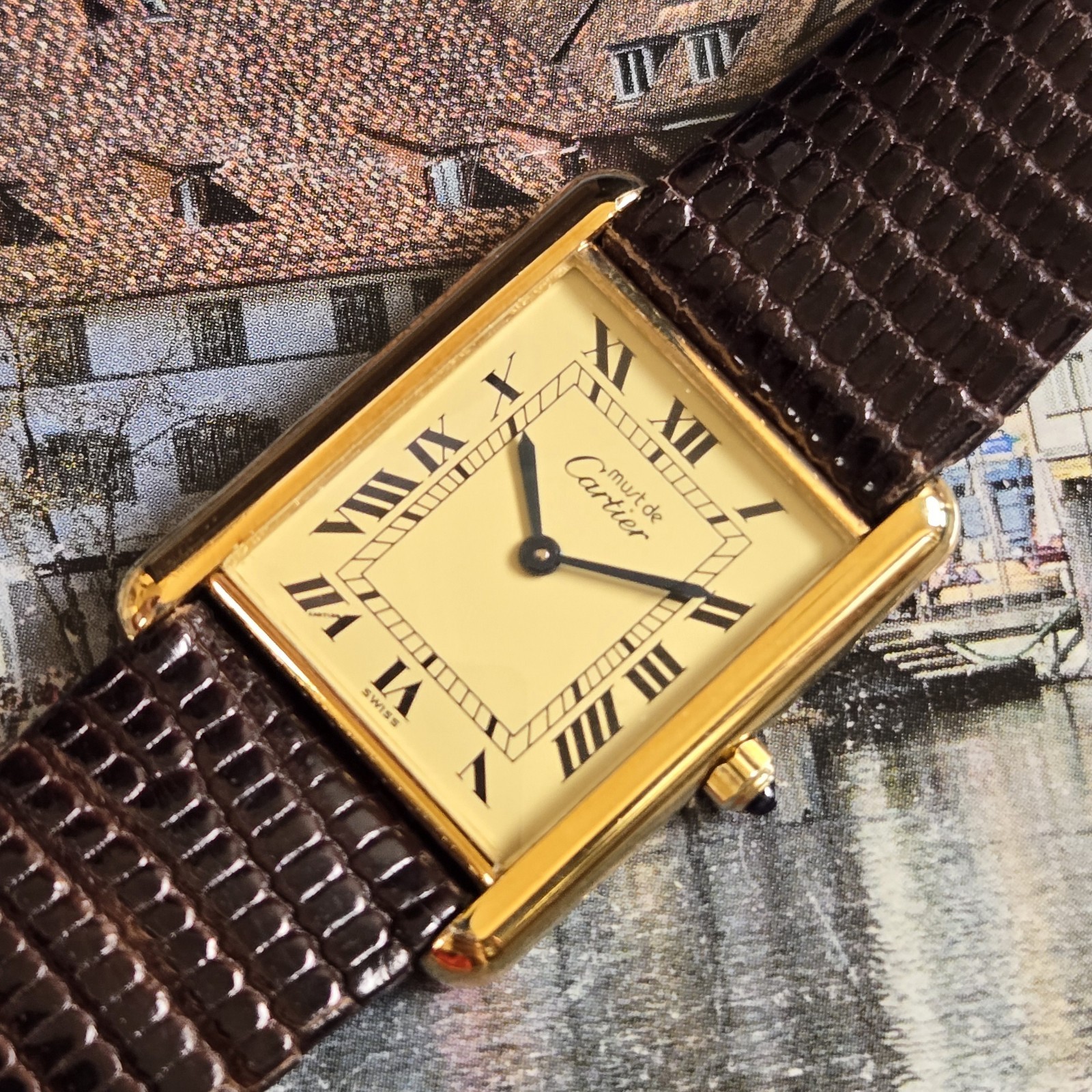 Unisex Vintage Cartier Tank Quartz 23mm Classic Clean & Chic