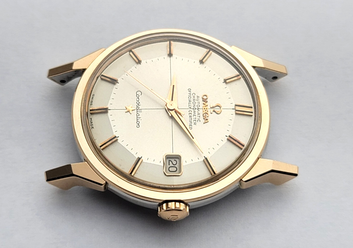 Vintage Omega constellation ROSE GOLD 168-005 Pie-Pan In NOS condition.SERVICED