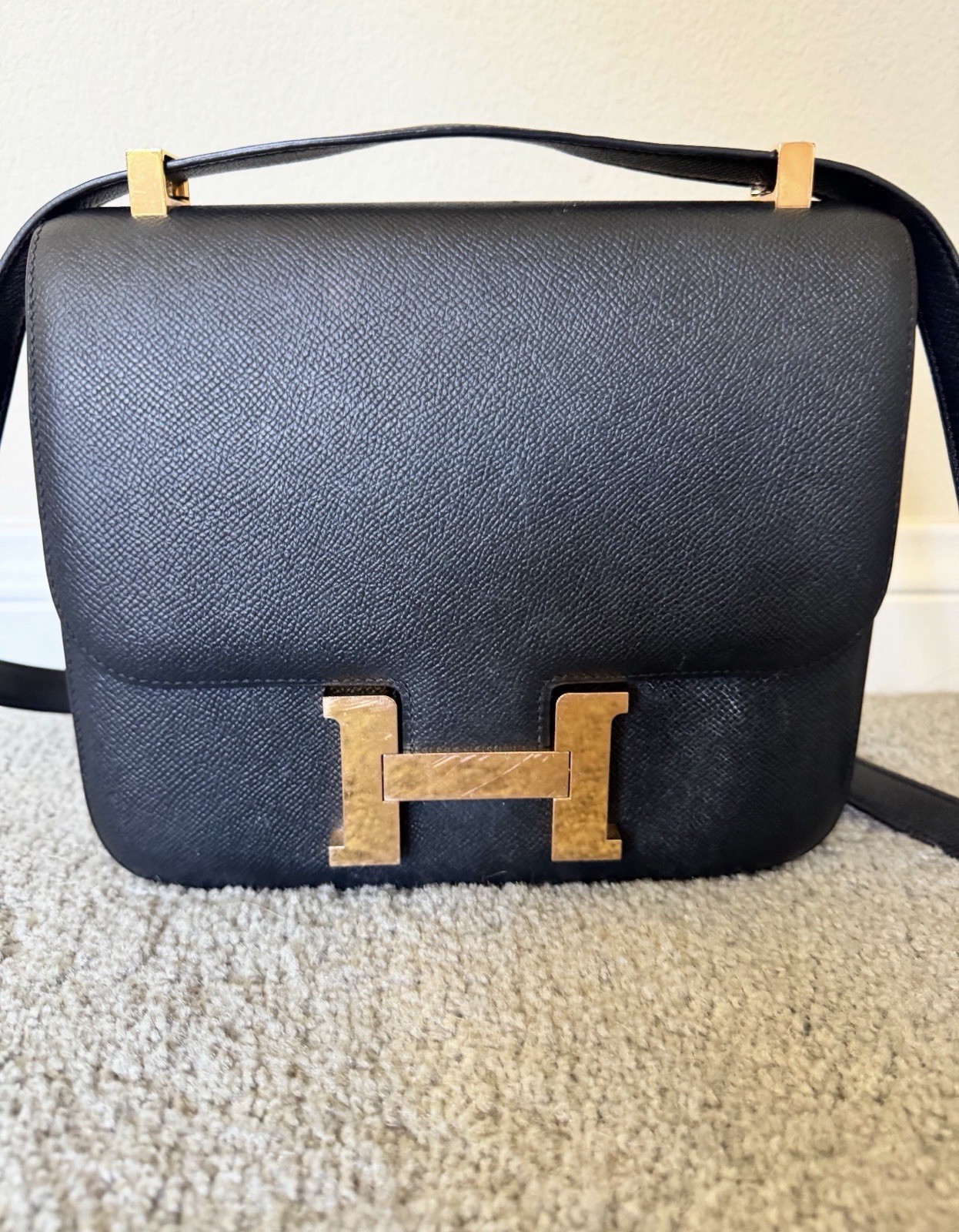 HERMES Constance 24 Black Epsom Leather Gold Hardware GHW Shoulder Bag Purse