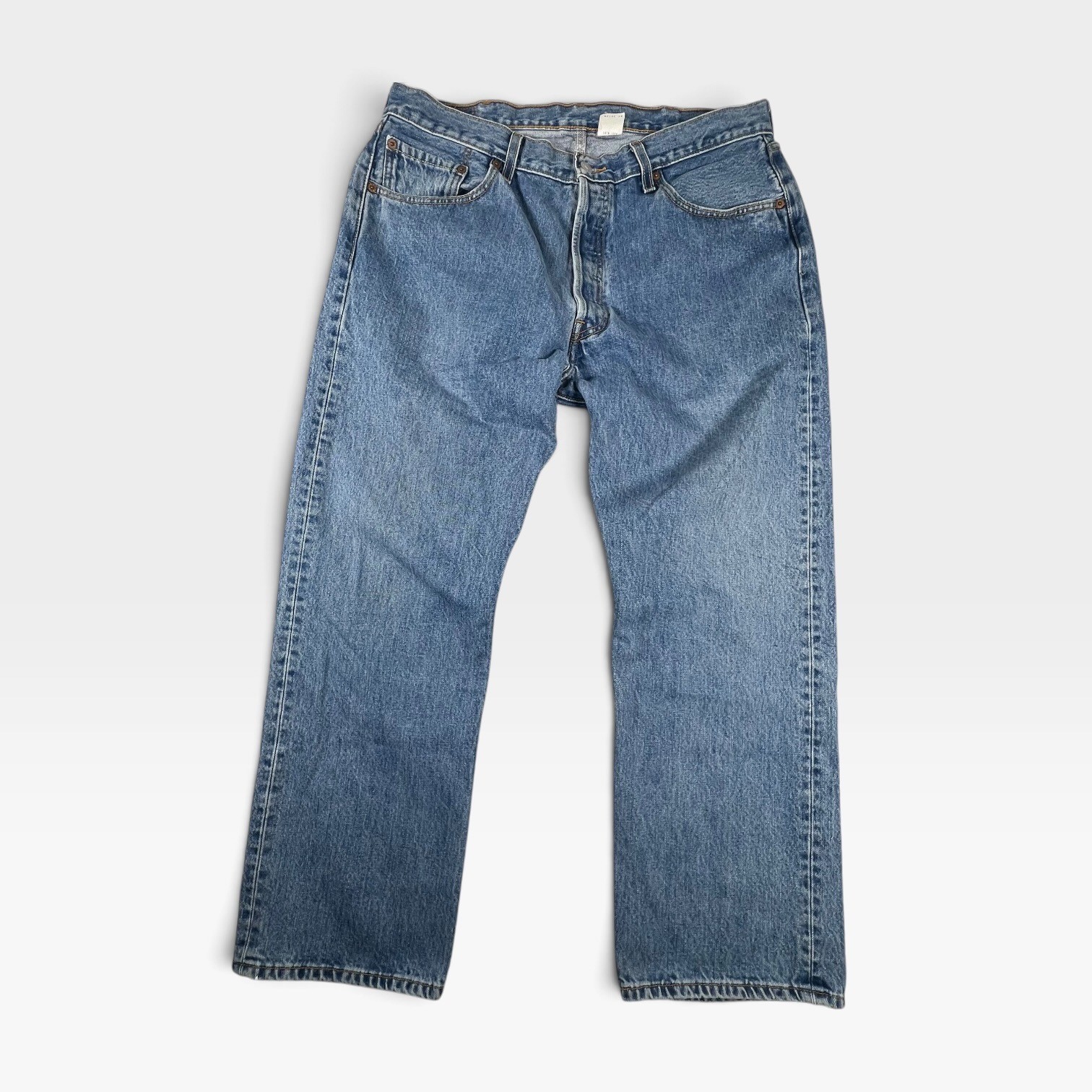 Vintage Levis 501 Mens Straight Leg Jeans 38x30 Medium Wash Blue Denim 2004