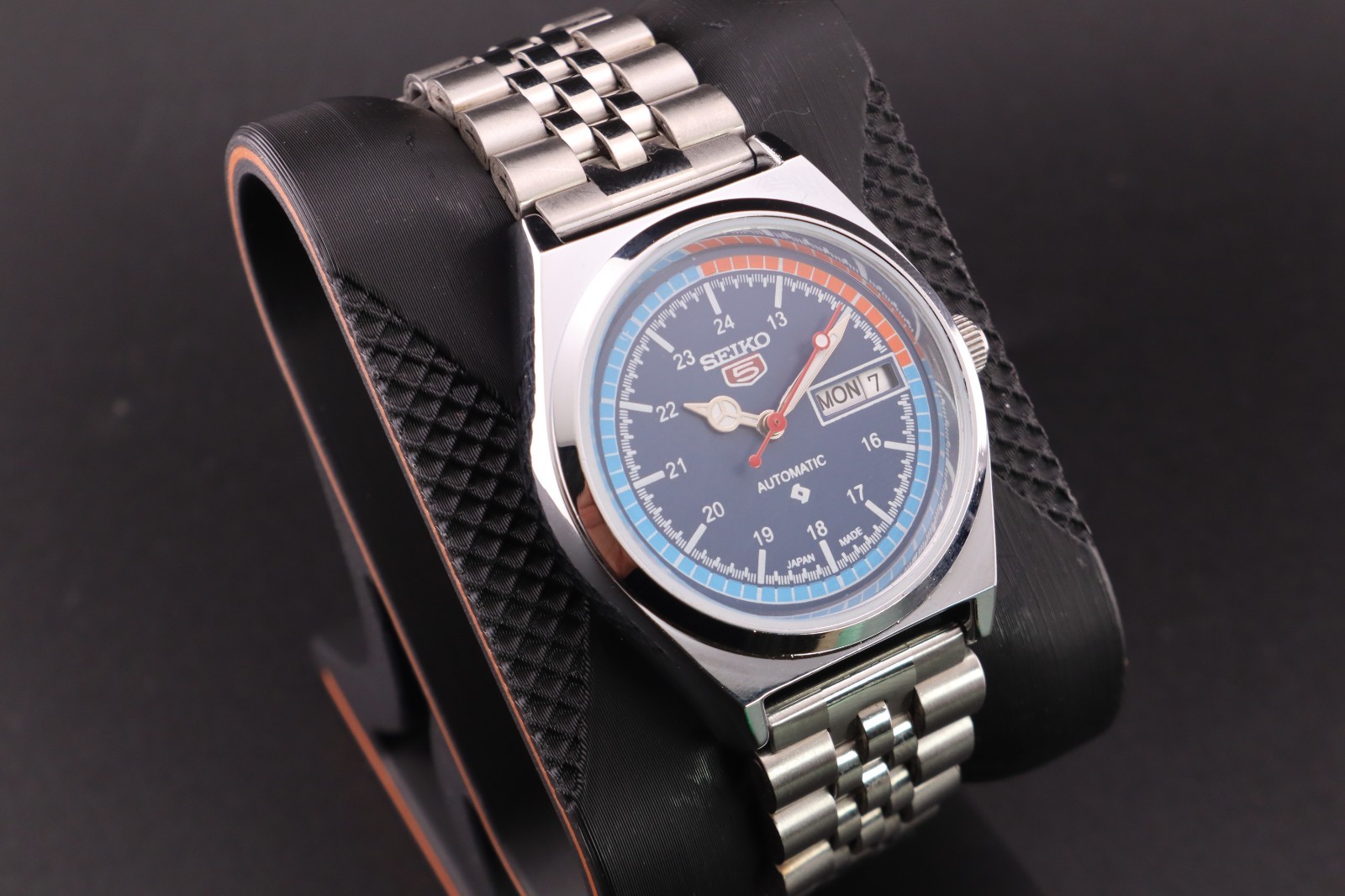 Vintage Seiko 5 Automatic 6309A Men's Wrist Watch, Day / Date- Japan Made