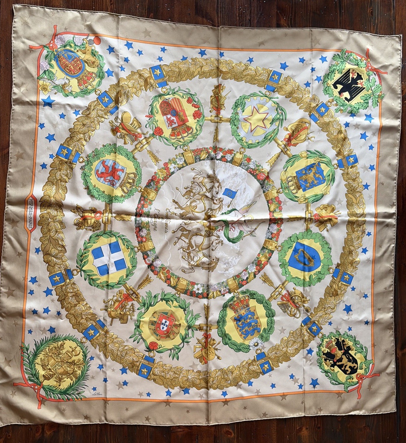 Hermes Carre 90 Silk Scarf Emblèmes de l'Europe EU Very Good Condition