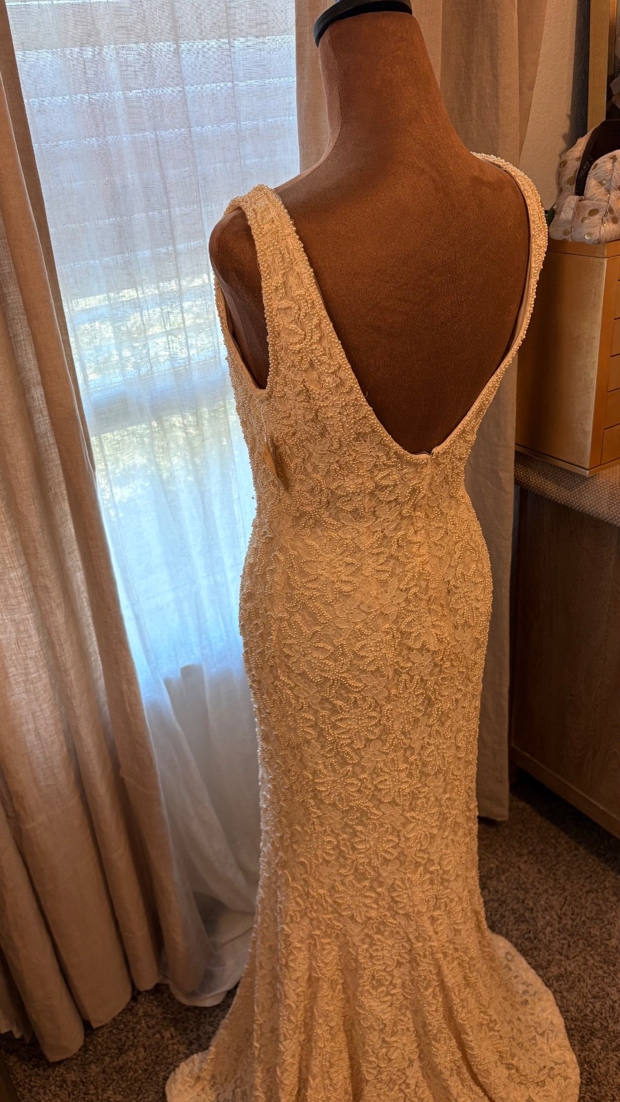 Vintage Carmen Marc Valvo Ivory Beaded Lace Mermaid Gown Size 4 Neiman Marcus