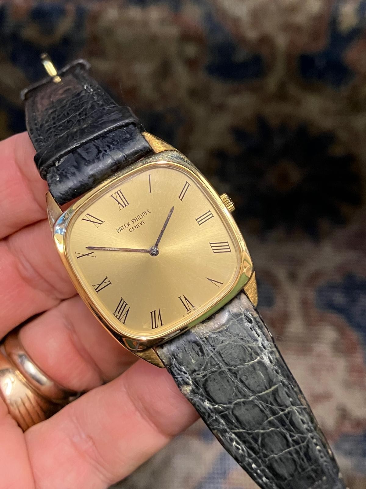 Patek Philippe Vintage Golden Ellipse 18k 3566 18k manual with original strap