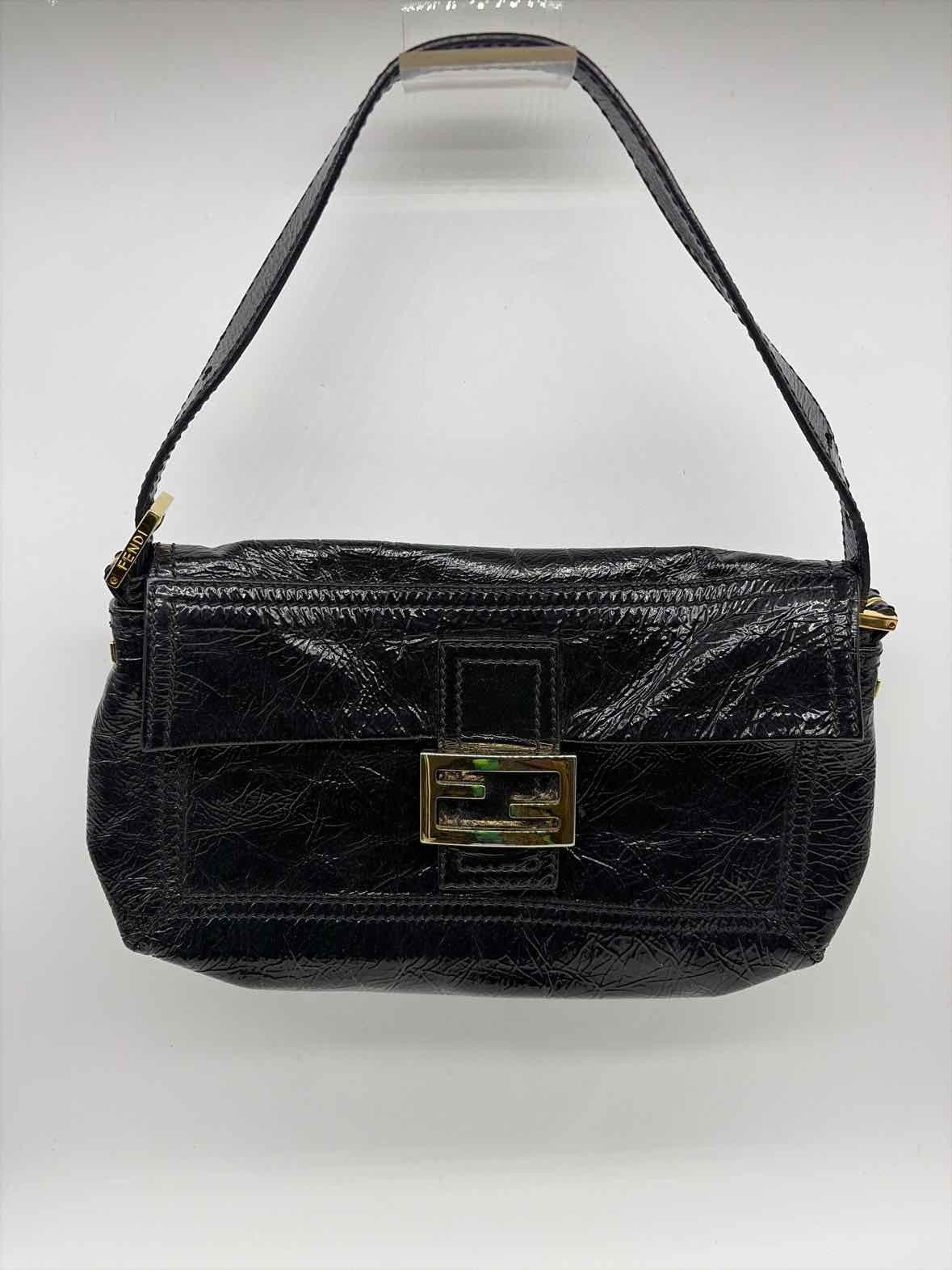Fendi Black Patent Leather Vitello Naplak Crinkled Baguette Shoulder Bag