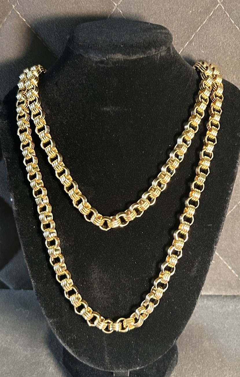 Givenchy 1980s Vintage Ribbed Linked Chain Necklace Set Of 2 Gold Tone