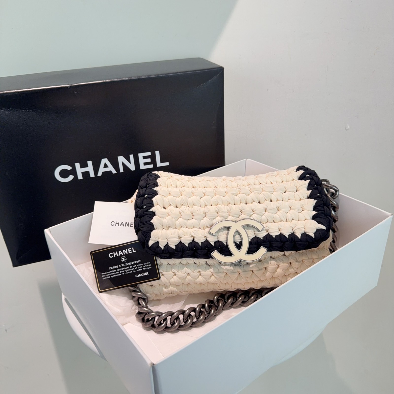 AUTH Chanel Vintage Classic Flap Black White Woven Fabric RHW Chain Shoulder Bag
