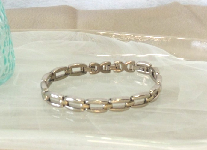 The Art of Wearing Vintage Jewelry: Art Deco to Givenchy