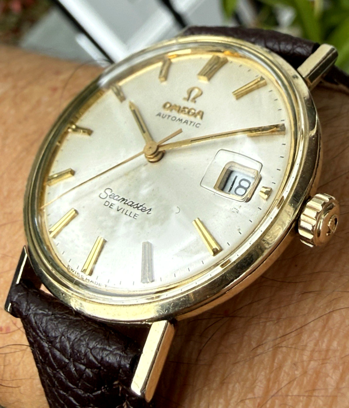 VINTAGE 1966 OMEGA SEAMASTER DE-VILLE DATE AUTOMATIC 14K GF - RUNS GREAT