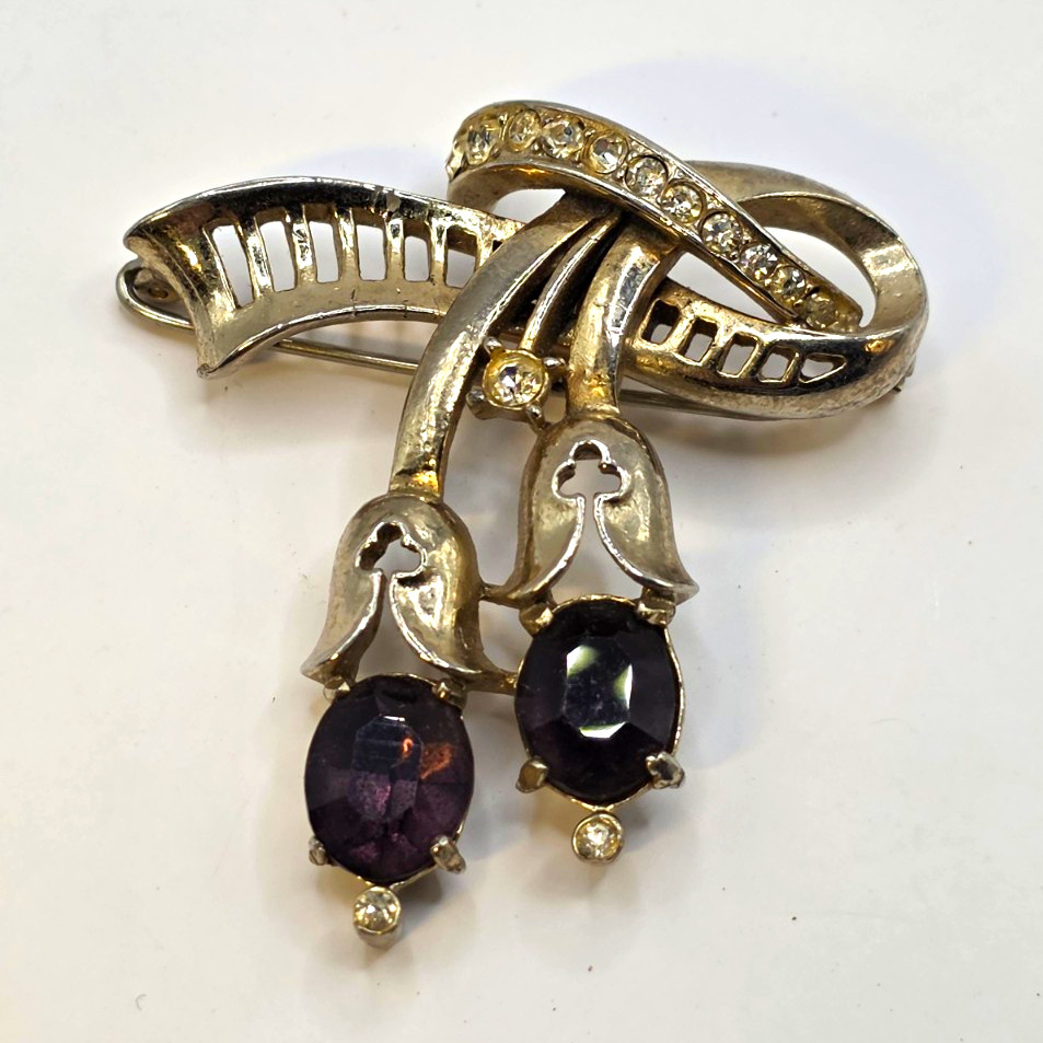 Silver Tone Flower Coro Brooch Vintage Purple Rhinestones