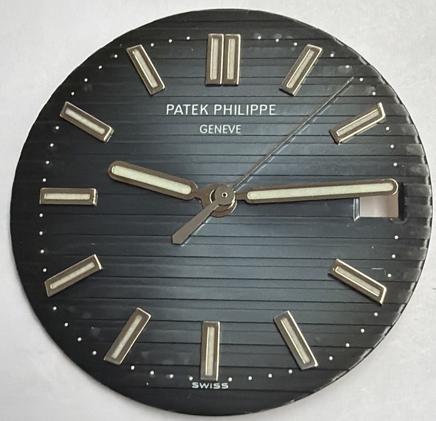 Patek Philippe Nautilus 5711A Blue Dial With Hands Set Authentic