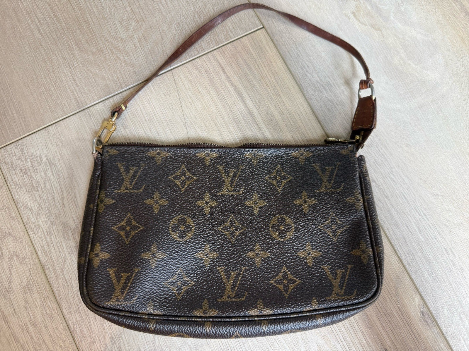 Louis Vuitton Pochette Accessoires Shoulder Bag Brown Canvas, early 2000 vintage
