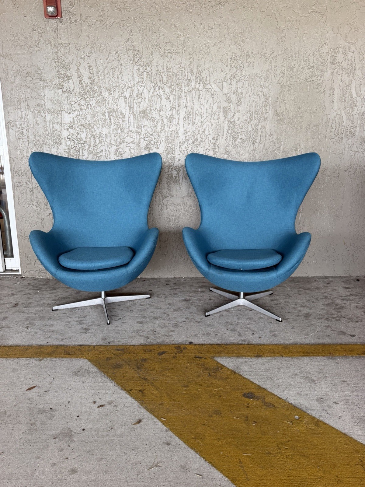 Arne Jacobsen Fritz Hansen Egg Chair - Pair