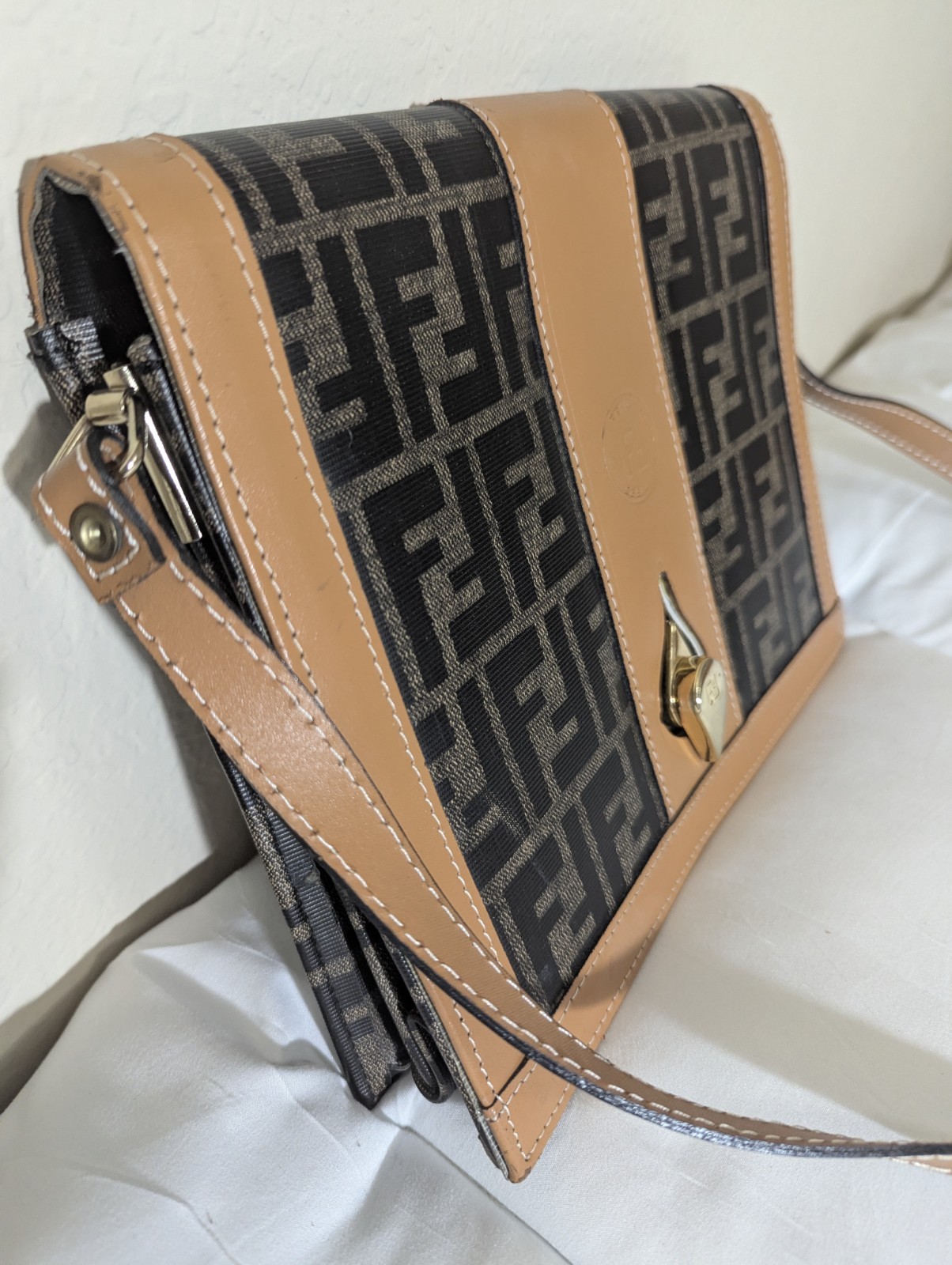 Fendi Vintage Medium Leather Crossbody /Shoulder Bag