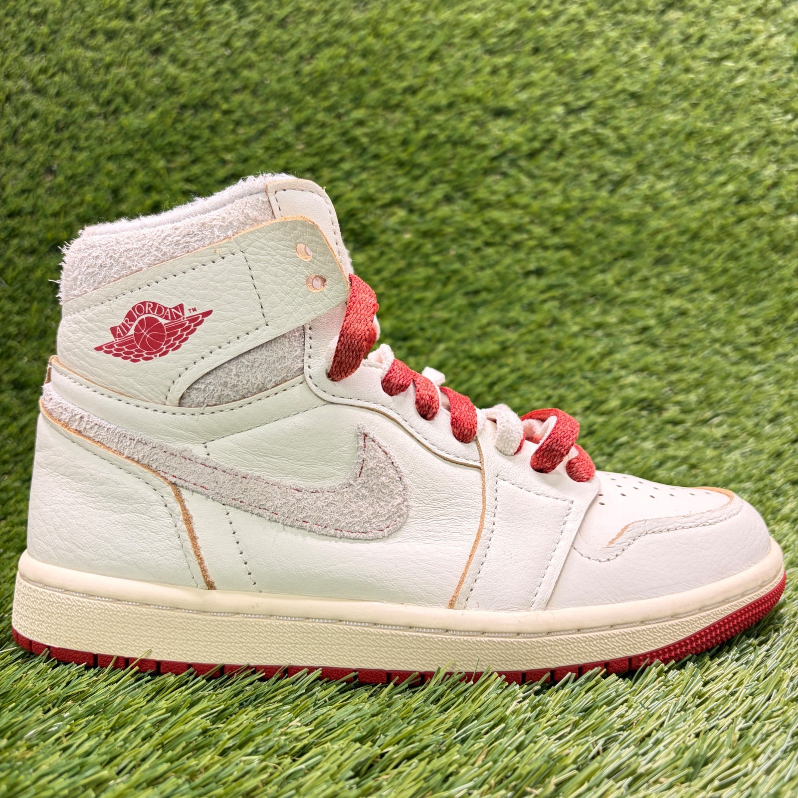 Nike Air Jordan 1 High OG Rare Womens Size 6.5 Sail Basketball Shoes Sneakers