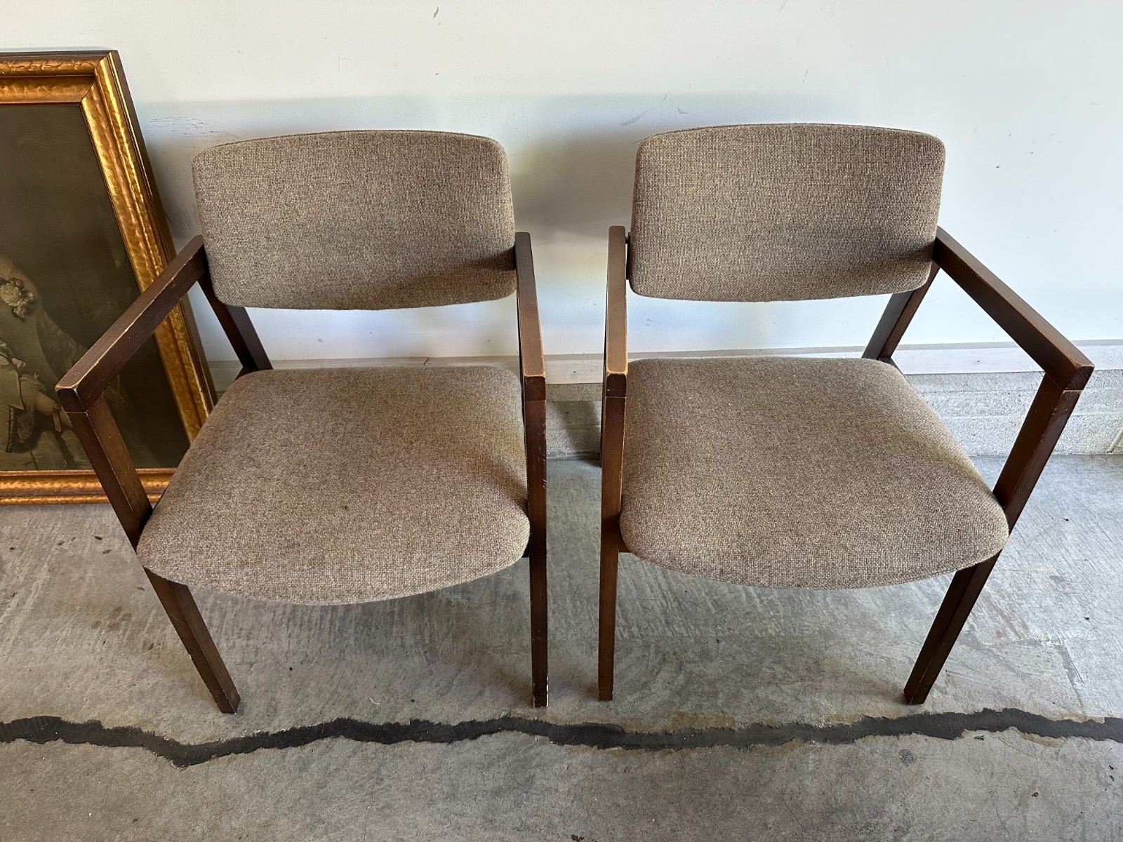 Berlin's Vintage Furniture: A Guide to Living With the Past