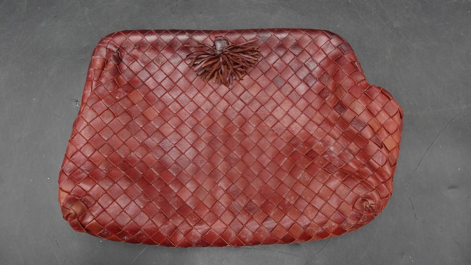 Vintage Bottega Veneta Burgundy Red Intrecciato Woven Leather Kisslock Bag