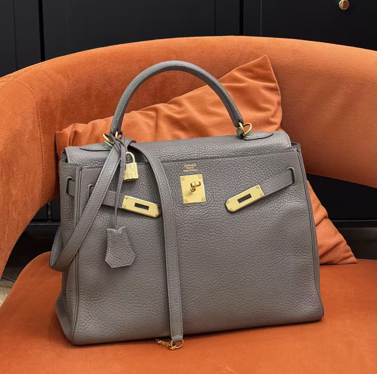 AUTH Hermès Kelly 32 Etain Togo Leather Gold Hardware Top Handle Bag