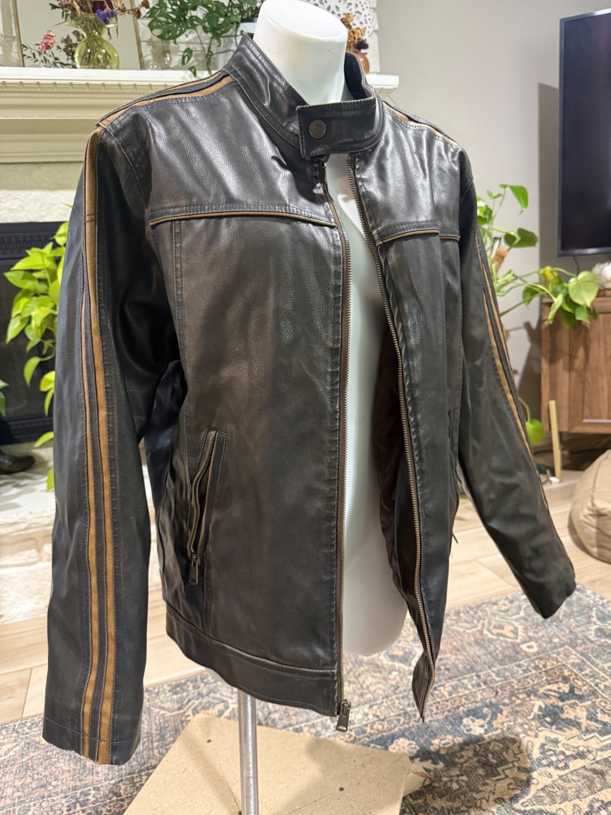 Arizona vintage oversized brown leather jacket, size large
