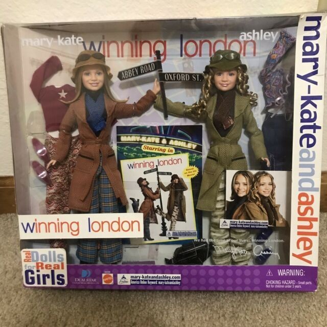 Vintage 2003 Mattel Mary-Kate and Ashley winning london dolls- Never Opened