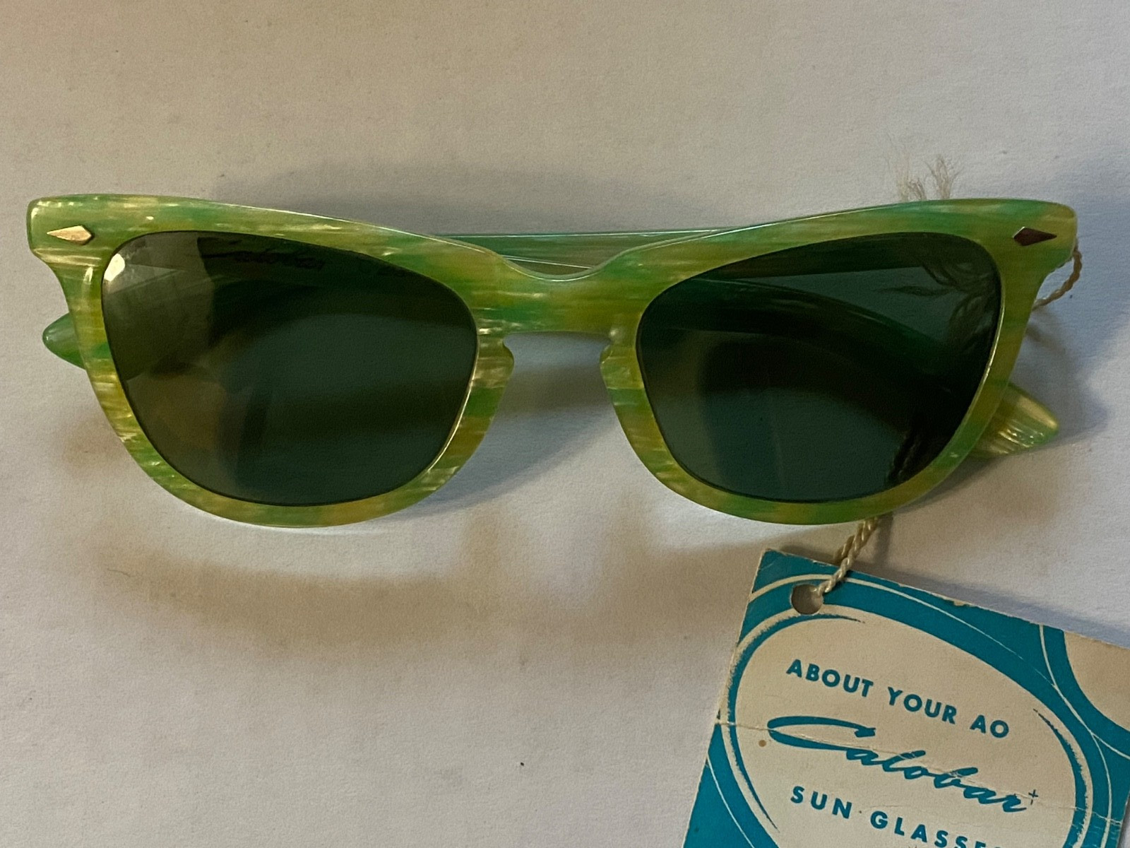 NOS 1950s Vintage American Optical Green Cat Eye Acetate Sunglasses Calobar C23