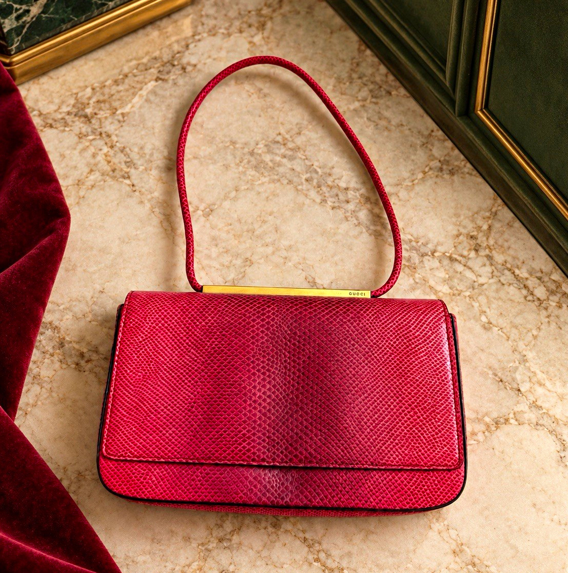 Vintage Gucci Red Lizard Textured Leather Flap Shoulder Bag Gold Bar